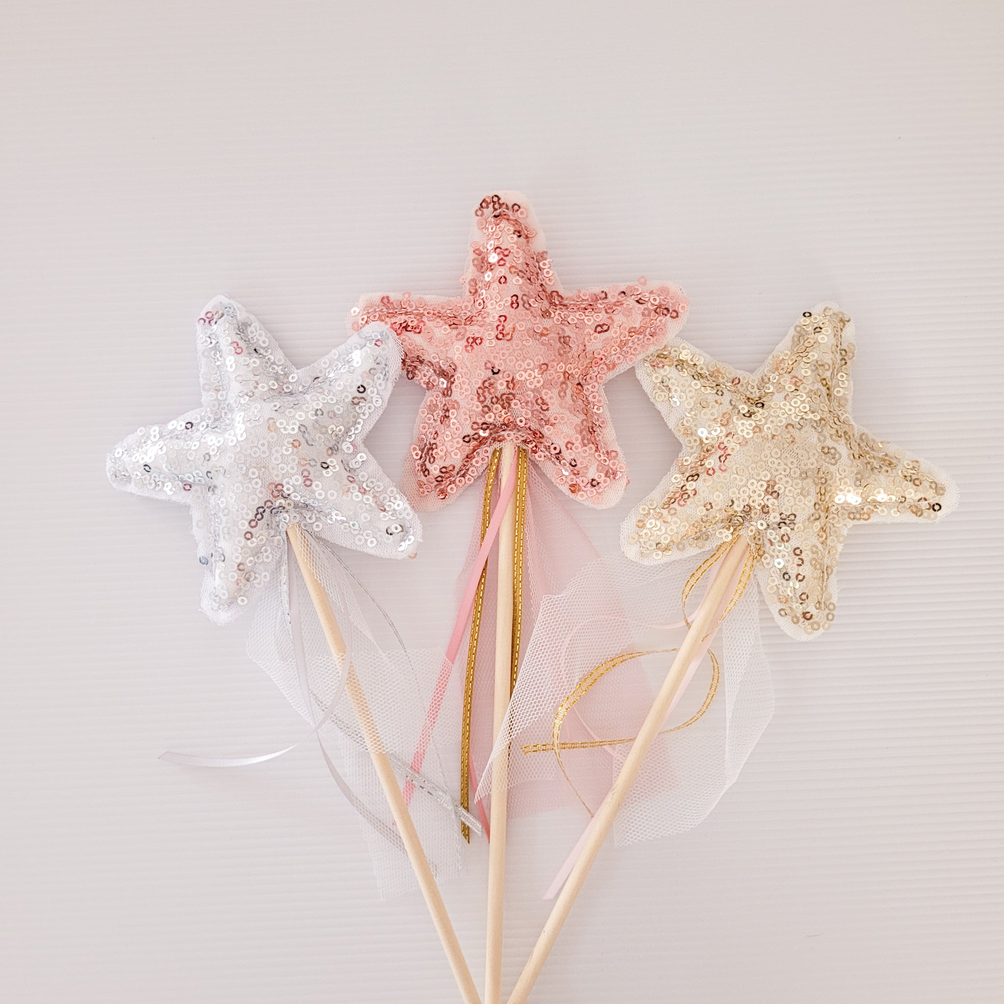 Alimrose Star Wand // Gold Sequin