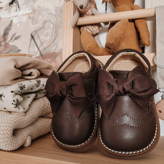 Baby girl best sale leather shoes